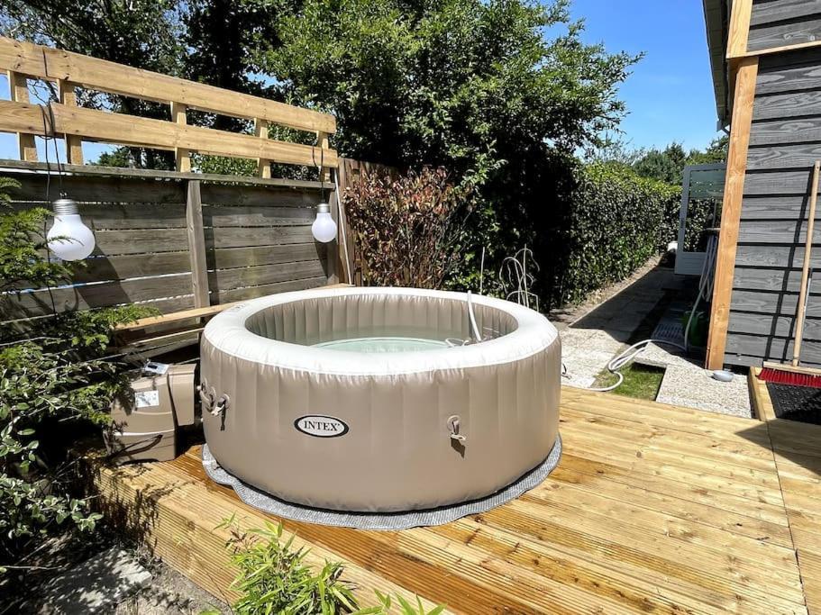 Modern Beach House For 12 Pers! With Jacuzzi ยูเลียนาดอร์ป ภายนอก รูปภาพ